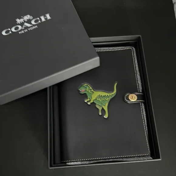 小物 coach turn rock signature book design coach turn rock signature book design
